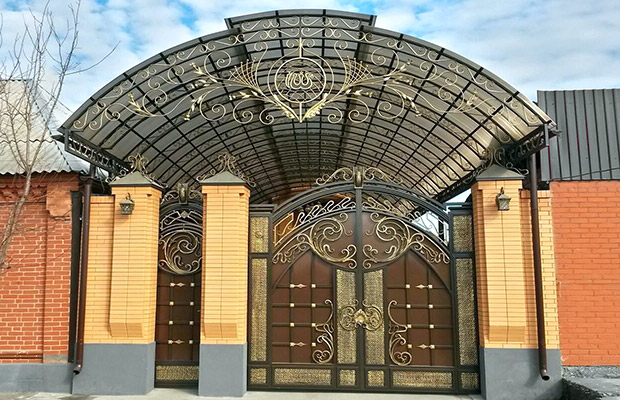 Купить или заказать ворота для дома с навесом - стильные и надежные решения для вашего участка в Чехове от 42492 руб | Титанзабор